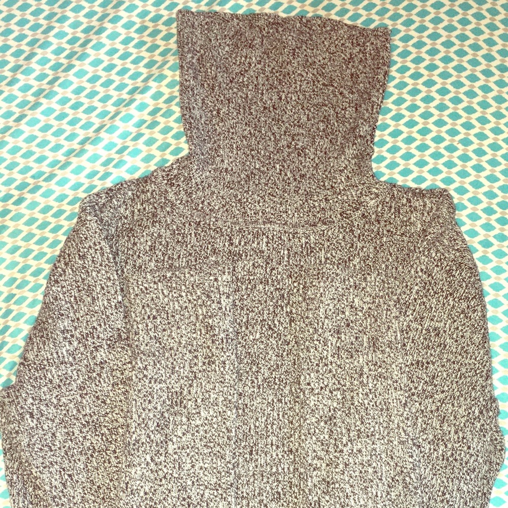 Liz Claiborne turtle neck